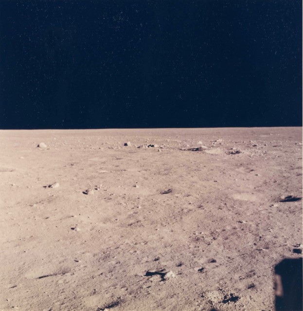 Apollo 11, La surface de Lune (AS11- 37- 5458) - NASA