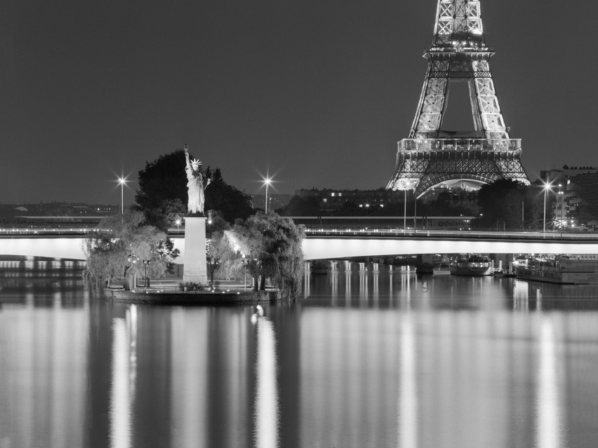 Pont de Grenelle - Paris by night - Gary ZUERCHER