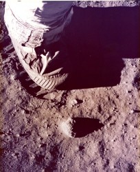 Apollo 11, Botte et empreinte de Buzz Aldrin (AS11-40-5880)