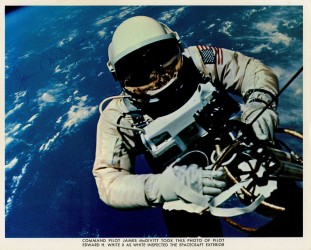 Gemini 4, EVA, Edward White