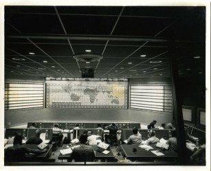 Mercury, Mercury Control Center, Men at consoles